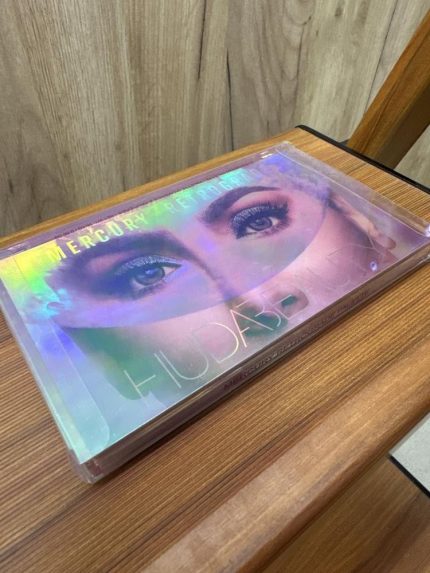 Палетка теней новая Huda beauty
